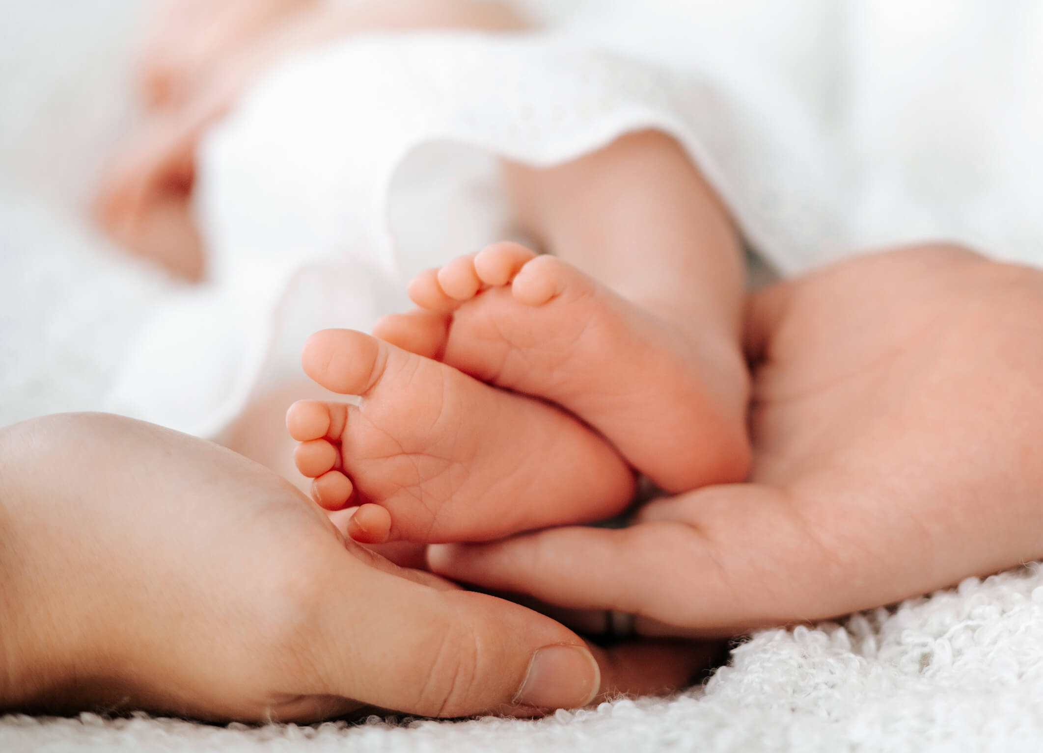 kleine Babyfüße