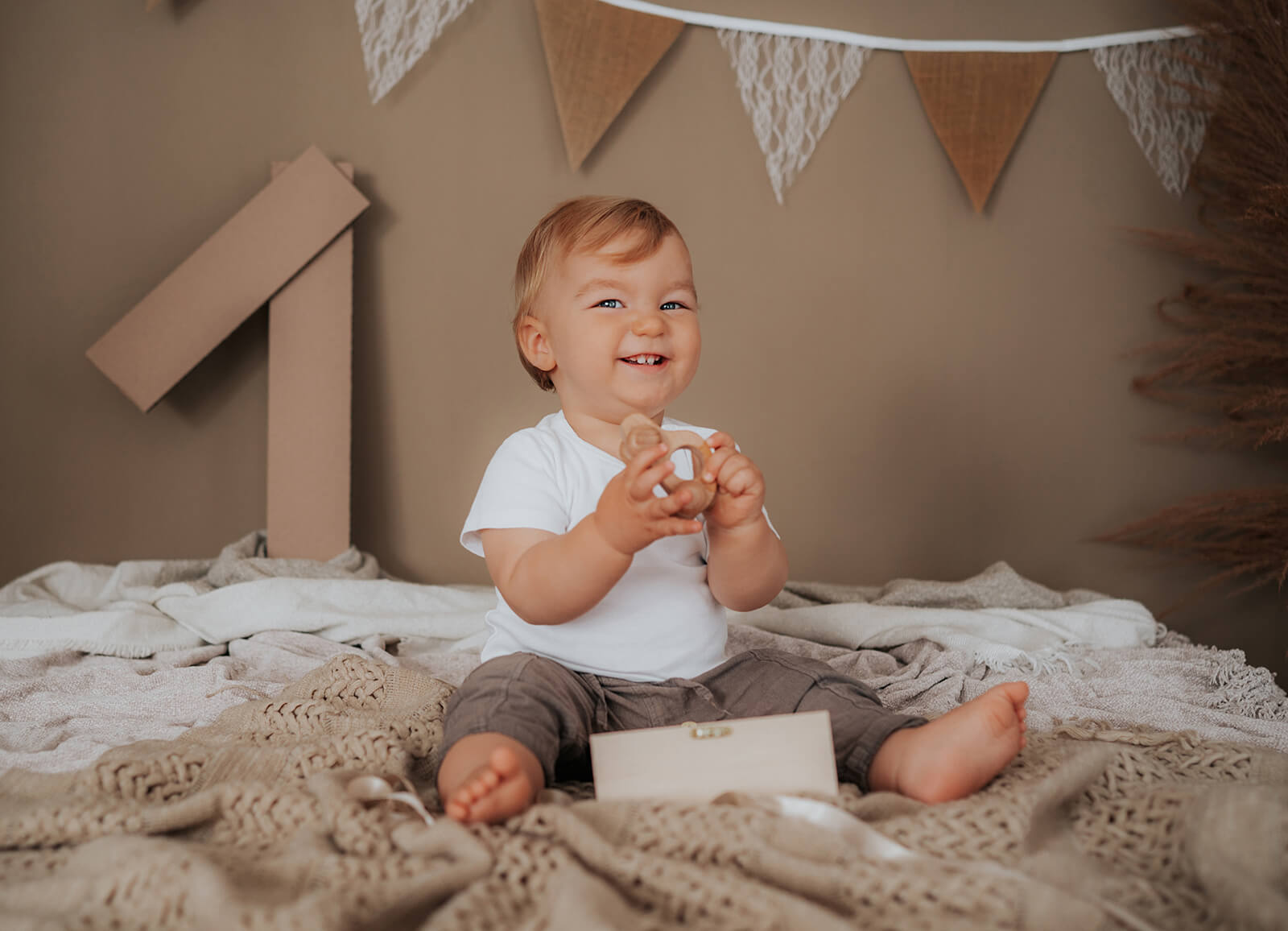 Fotoshooting zum ersten Geburtstag mit Deko